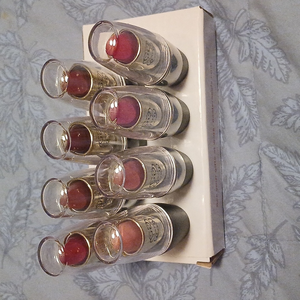 Gold Coast Lipstick Set of 8